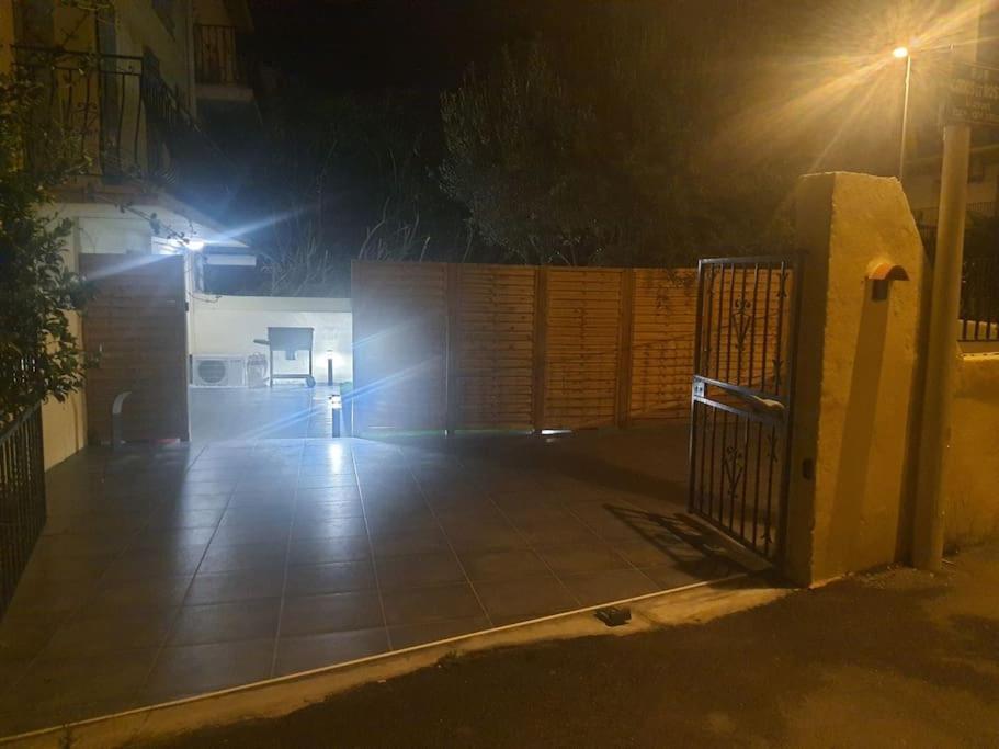 Superbe Appartement Avec Jacuzzi Et Exterieur Perpignan Exterior foto