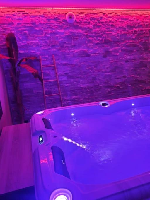 Superbe Appartement Avec Jacuzzi Et Exterieur Perpignan Exterior foto