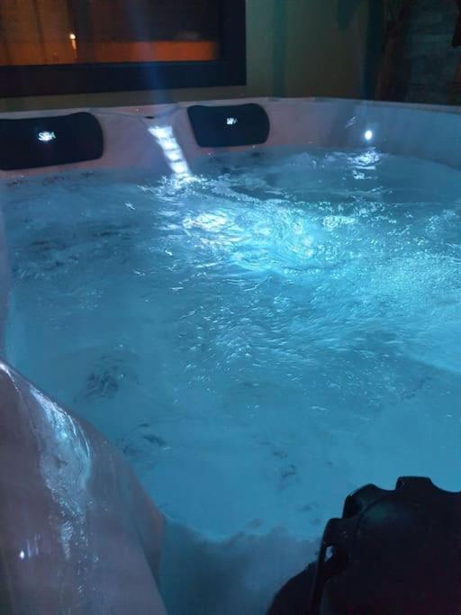 Superbe Appartement Avec Jacuzzi Et Exterieur Perpignan Exterior foto